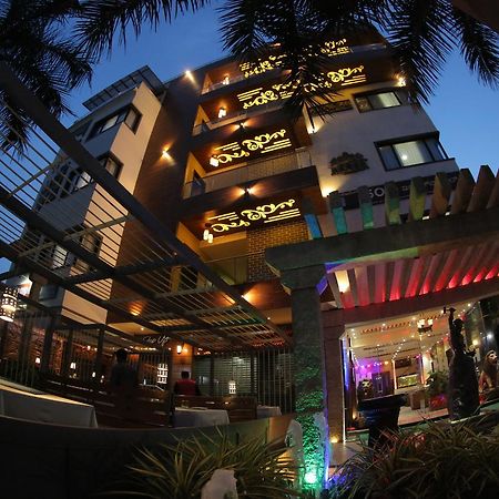 Hotel Hampi International Hospet Zewnętrze zdjęcie