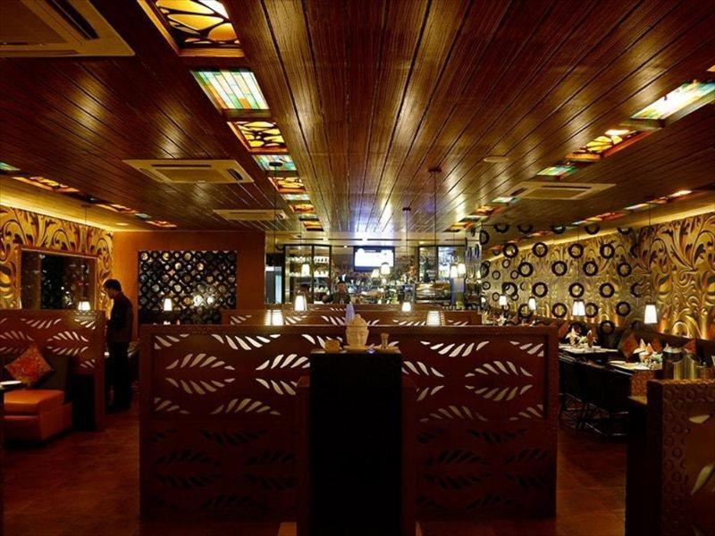 Hotel Hampi International Hospet Zewnętrze zdjęcie