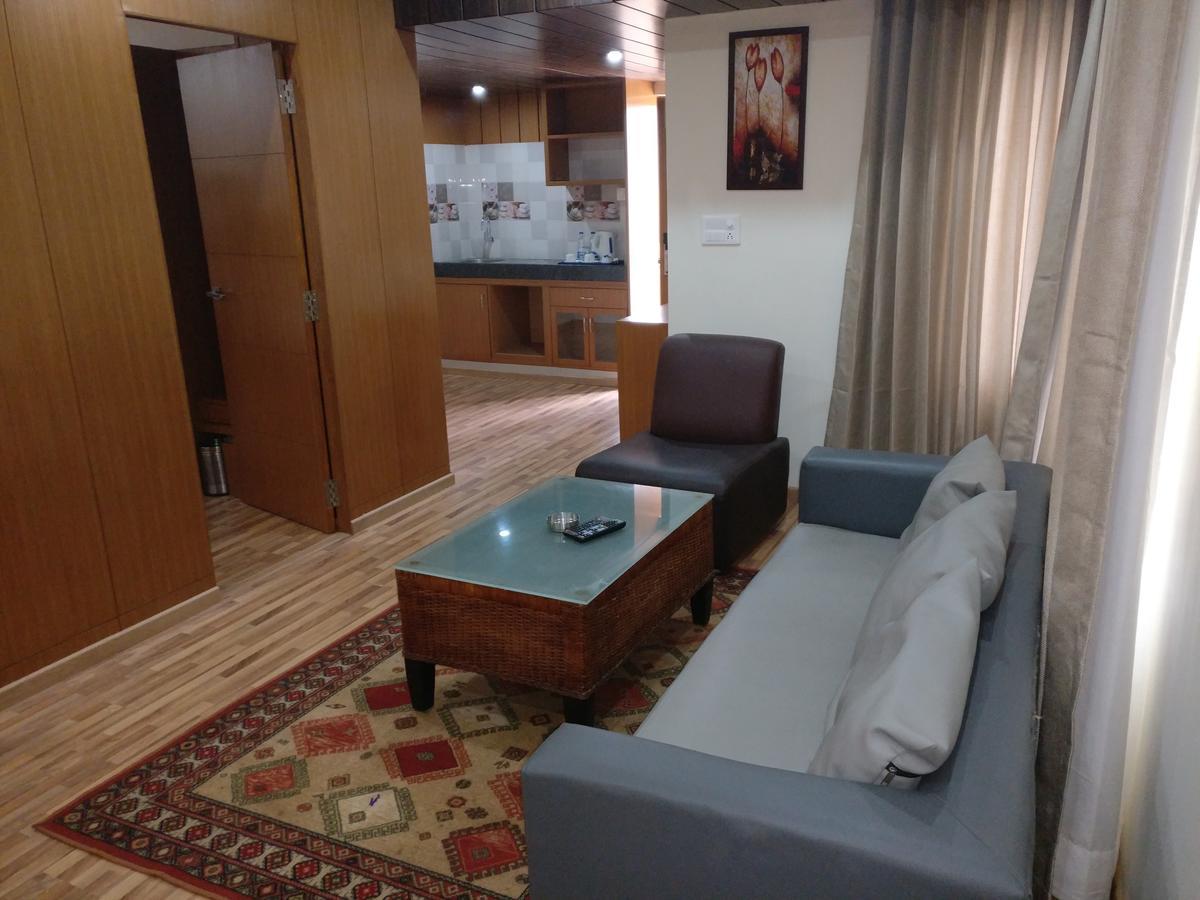 Hotel Hampi International Hospet Zewnętrze zdjęcie