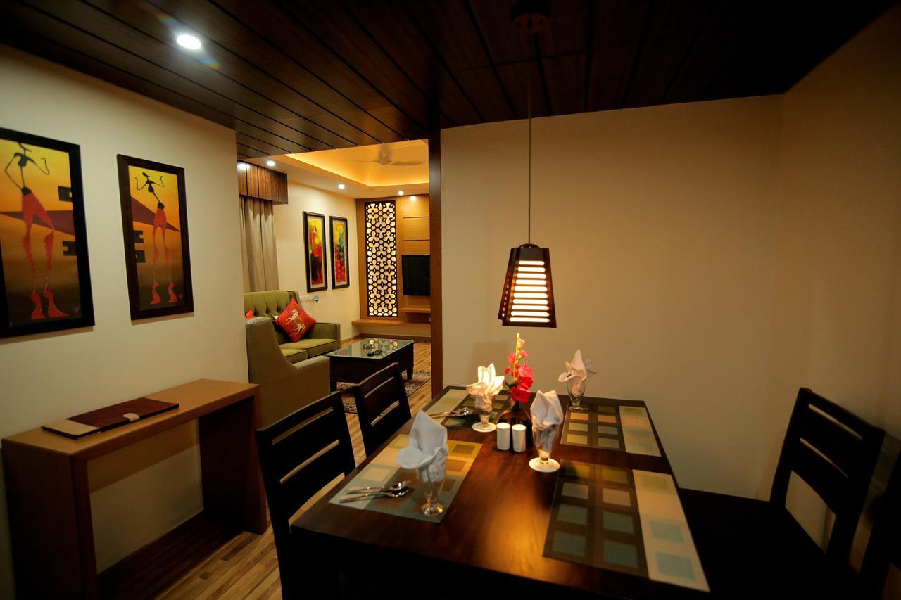 Hotel Hampi International Hospet Zewnętrze zdjęcie